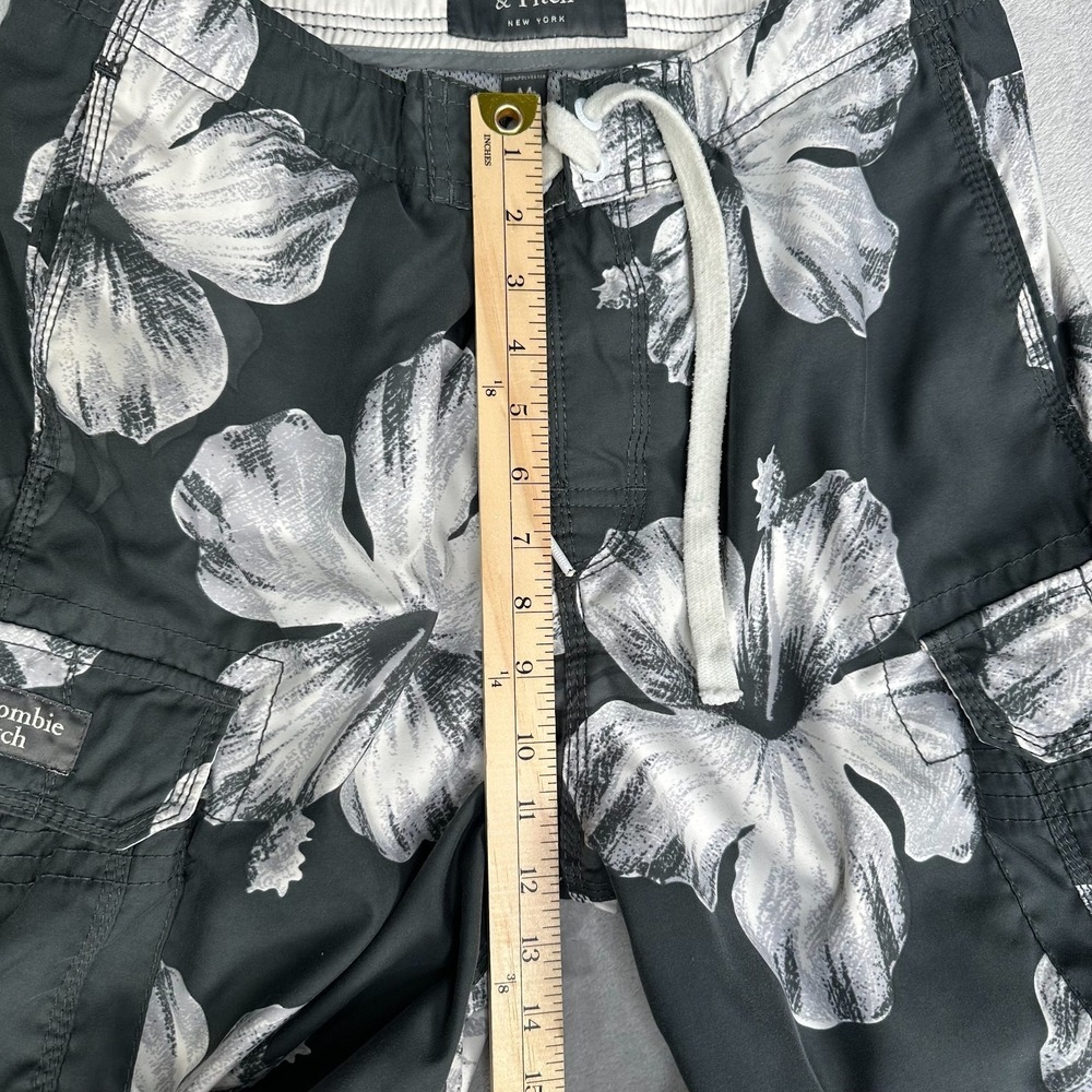 Abercrombie & Fitch Swim Shorts Mens Medium Floral Gray Board Shorts Casual - Picture 11 of 12